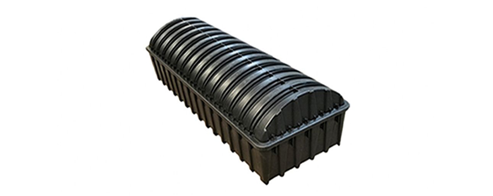 Triton Grave Liner